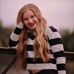 Meet your Posher, Ella